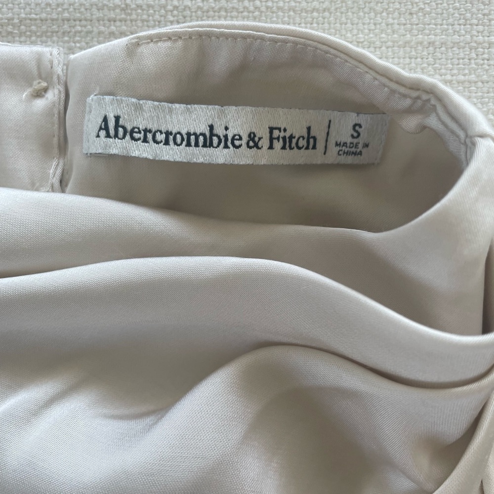 Abercrombie & Fitch Satin Blouse - Picture 3 of 4
